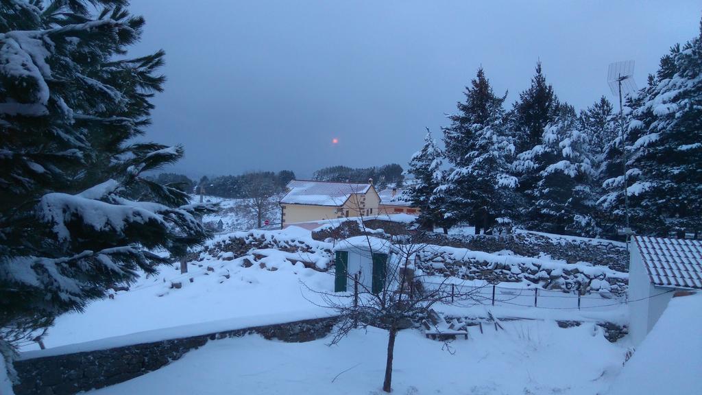 Hotel Rural La Dehesilla Barajas de Gredos Eksteriør bilde
