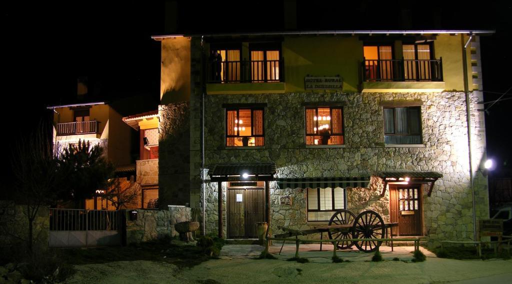 Hotel Rural La Dehesilla Barajas de Gredos Eksteriør bilde
